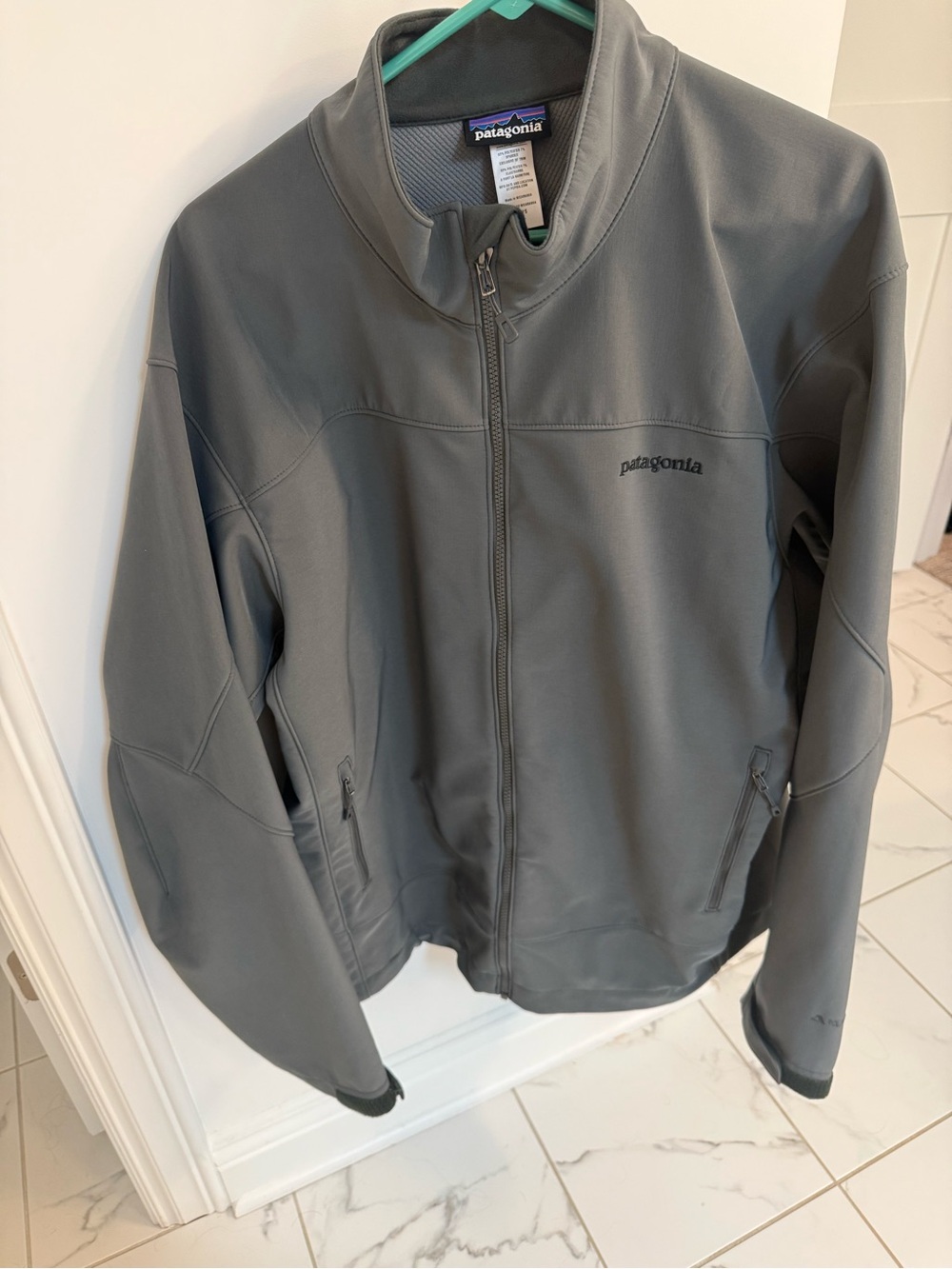 Patagonia Men's Gray Lightweight Softshell Jacket - Full Zip